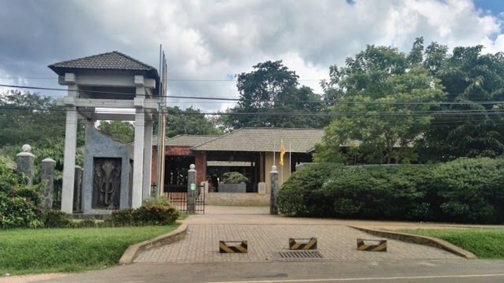 Pinnawala Elephant Orphanage-4